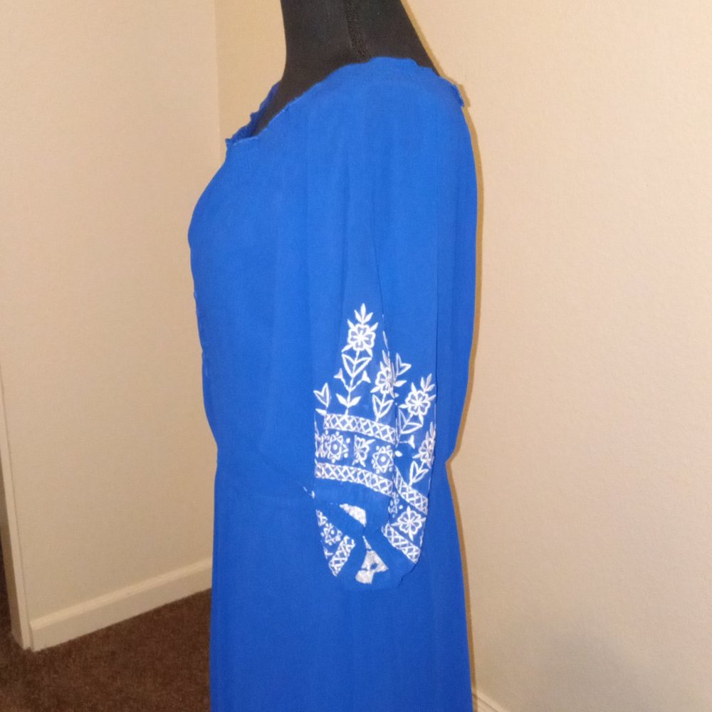 Bright blue sheer embroidered maxi dress - Picture 14 of 14